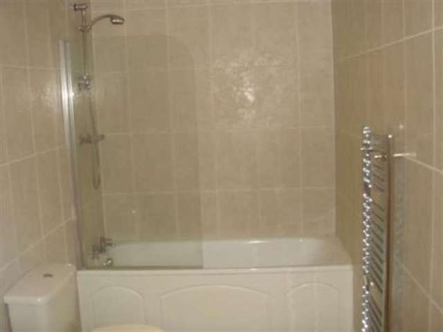  Image of 2 bedroom Ground Flat to rent in Elmsley Road Mossley Hill Liverpool L18 at Mossley Hill Liverpool Merseyside, L18 8AY