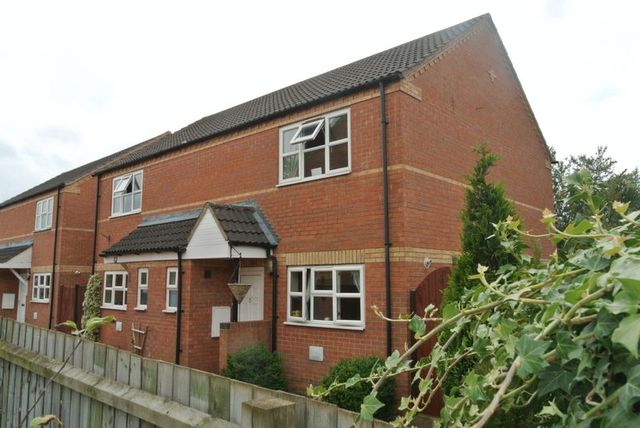  Image of 2 bedroom Semi-Detached house for sale in Elsie Davies Close Grantham NG31 at Elsie Davies Close  Grantham, NG31 9UR