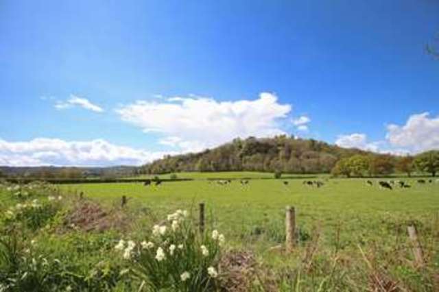  Image of 4 bedroom Terraced house for sale in Empshott Place Empshott Liss GU33 at Empshott Place Empshott Liss, GU33 6HX