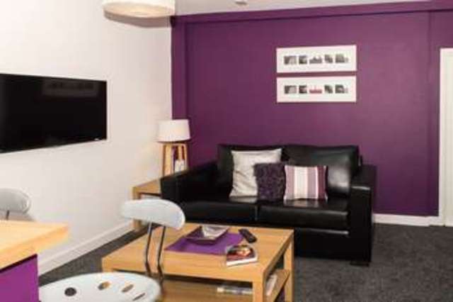  Image of 4 bedroom Terraced house to rent in Gilesgate Gilesgate Durham DH1 at Gilesgate  Durham, DH1 1HY