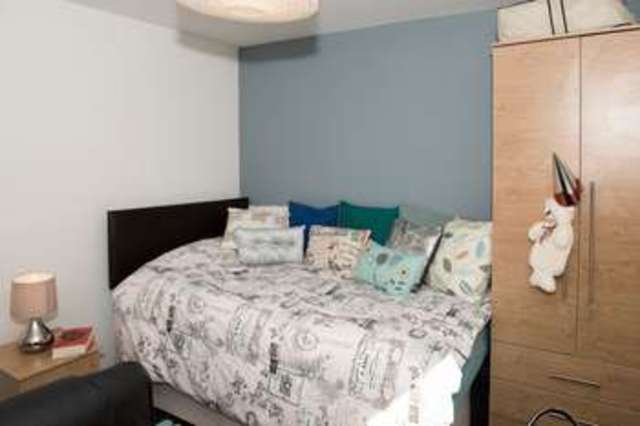  Image of 4 bedroom Terraced house to rent in Gilesgate Gilesgate Durham DH1 at Gilesgate  Durham, DH1 1HY