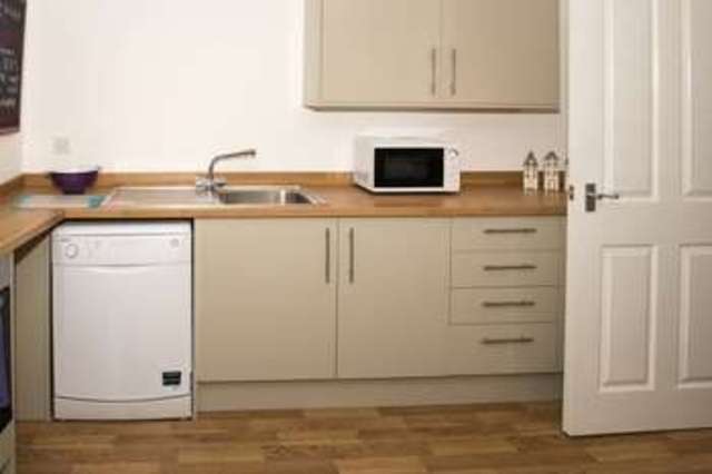  Image of 4 bedroom Terraced house to rent in Gilesgate Gilesgate Durham DH1 at Gilesgate  Durham, DH1 1HY
