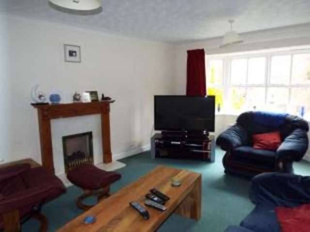  Image of 4 bedroom Detached house for sale in Ettingley Close Redditch B98 at Redditch Worcestershire Beoley, B98 7UF