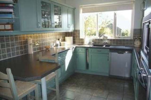  Image of 4 bedroom Detached house to rent in Evesham Road Astwood Bank Redditch B96 at Evesham Road Astwood Bank Redditch, B96 6DY