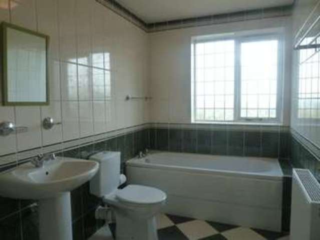  Image of 4 bedroom Detached house to rent in Evesham Road Astwood Bank Redditch B96 at Evesham Road Astwood Bank Redditch, B96 6DY