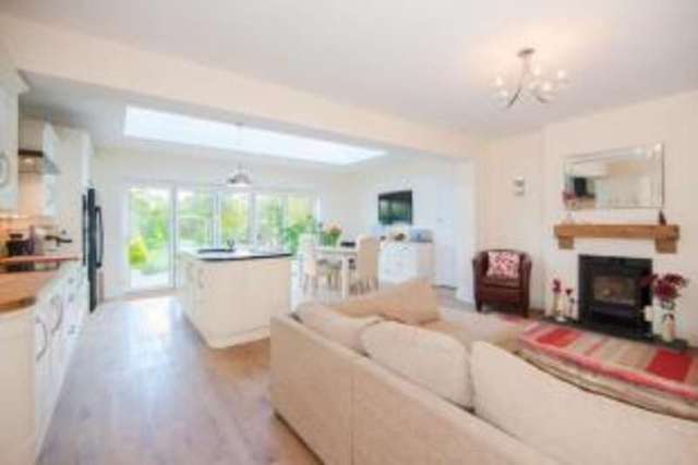  Image of 3 bedroom Detached house for sale in Fairfield Avenue Upminster RM14 at Upminster  Upminster, RM14 3AY