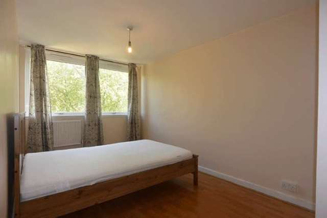  Image of 1 bedroom Flat to rent in Tavistock Crescent London W11 at 20 Tavistock Crescent  London, W11 1AX