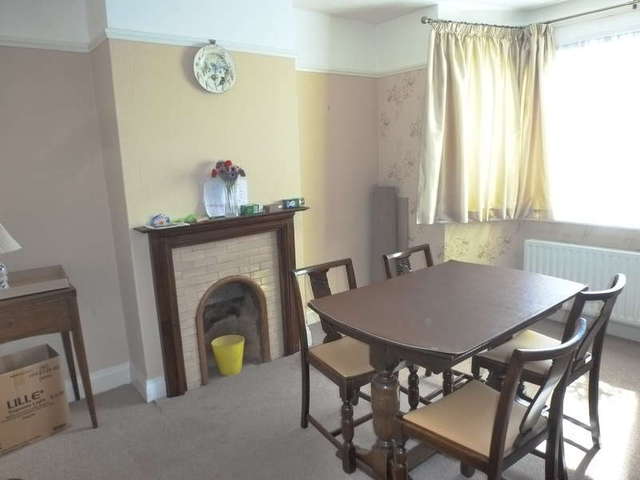  Image of 3 bedroom Semi-Detached house for sale in Farley Road Selsdon South Croydon CR2 at South Croydon Selsdon, CR2 8DA