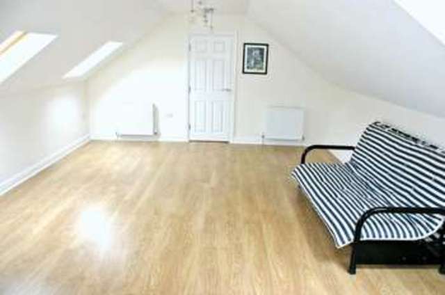  Image of 5 bedroom Detached house to rent in Farrar Lane Adel Leeds LS16 at Farrar Lane Adel Leeds, LS16 7AA