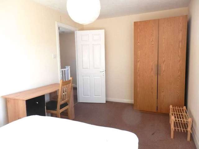  Image of House Share to rent in Fellows Road London NW3 at Fellows Road  London, NW3 3LH