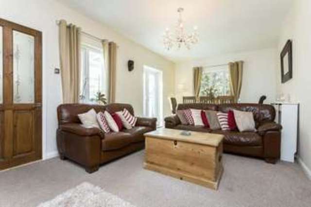  Image of 3 bedroom Semi-Detached house for sale in Finchdean Road Rowland