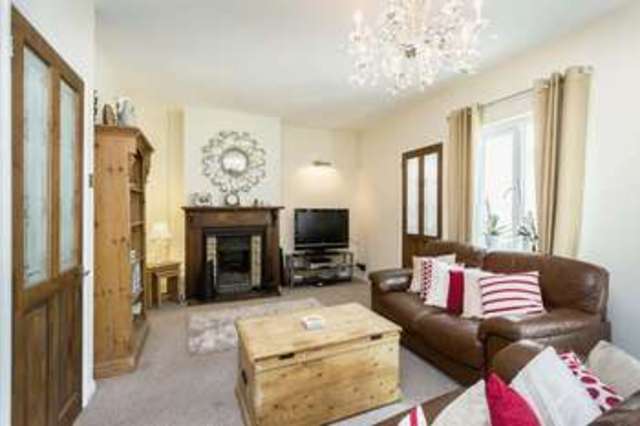  Image of 3 bedroom Semi-Detached house for sale in Finchdean Road Rowland
