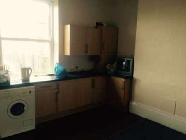  Image of 5 bedroom Terraced house to rent in Fitzwilliam Street Huddersfield HD1 at Fitzwilliam Street  Huddersfield, HD1 5PS