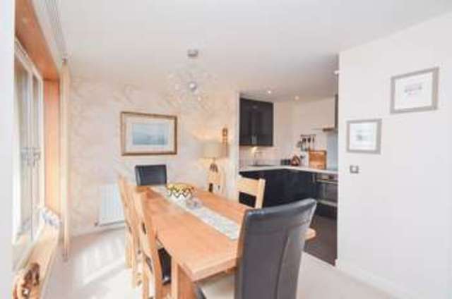  Image of 2 bedroom Flat for sale in Kimmerghame Path Edinburgh EH4 at Kimmerghame Path Fettes Edinburgh, EH4 2GN