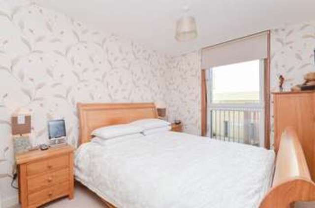  Image of 2 bedroom Flat for sale in Kimmerghame Path Edinburgh EH4 at Kimmerghame Path Fettes Edinburgh, EH4 2GN