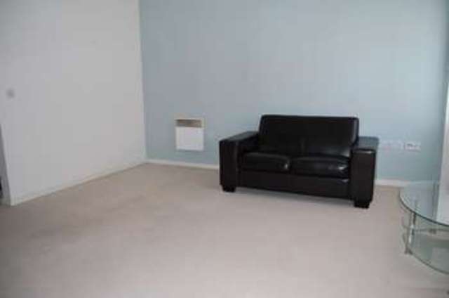  Image of 2 bedroom Flat to rent in Fletcher Court Radcliffe Manchester M26 at Fletcher Court Radcliffe Manchester, M26 1PZ