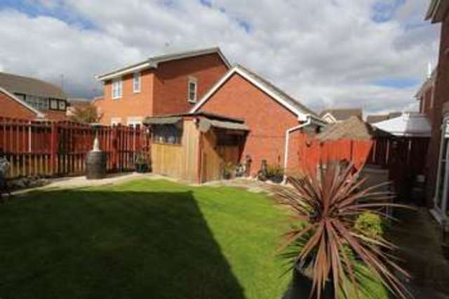  Image of 3 bedroom Detached house for sale in Florin Drive Kingswood Hull HU7 at Florin Drive Kingswood Hull, HU7 3JH