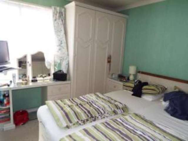  Image of 4 bedroom End of Terrace for sale in Flyford Close Redditch B98 at Redditch Worcestershire Beoley, B98 7LU