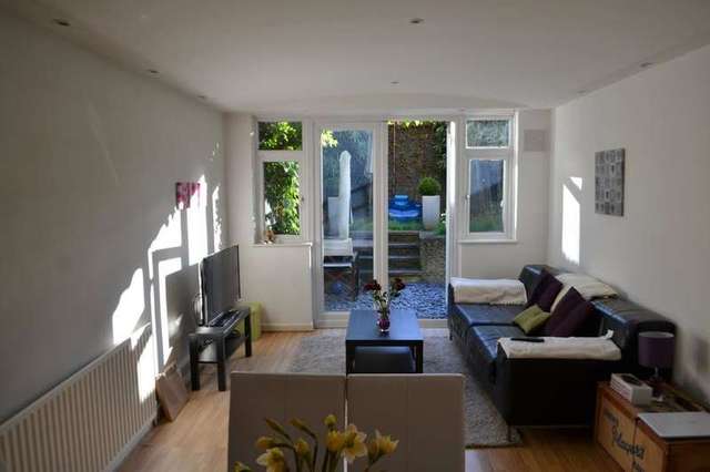  Image of 1 bedroom Flat to rent in Forest Hill Road London SE22 at Forest Hill Road  London, SE22 0RR