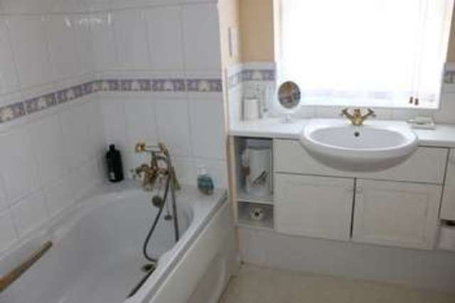  Image of 4 bedroom Property for sale in Sawyers Close Wraxall Bristol BS48 at Sawyers Close Wraxall Bristol, BS48 1LY