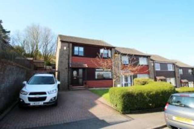  Image of 3 bedroom End of Terrace for sale in Foxbar Crescent Paisley PA2 at Paisley Renfrewshire Elderslie, PA2 0RL