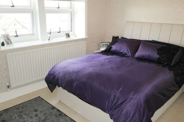  Image of 5 bedroom Terraced house for sale in Frances Street Farsley Pudsey LS28 at Farsley, LS28 5BL