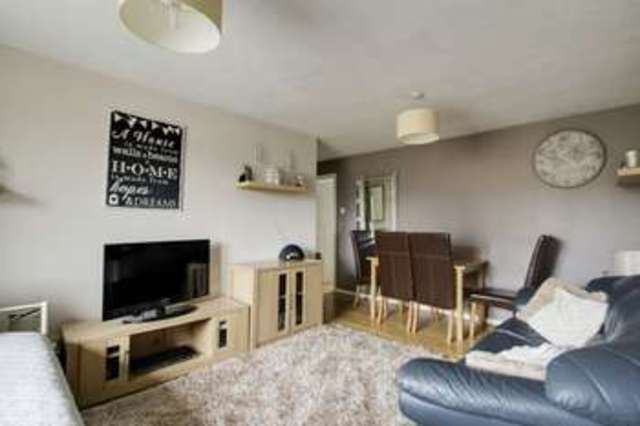  Image of 1 bedroom Flat to rent in Frank Burton Close London SE7 at Frank Burton Close  Charlton, SE7 7UE