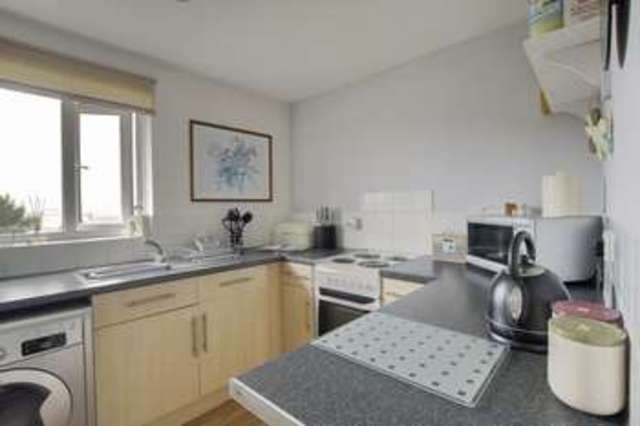  Image of 1 bedroom Flat to rent in Frank Burton Close London SE7 at Frank Burton Close  Charlton, SE7 7UE