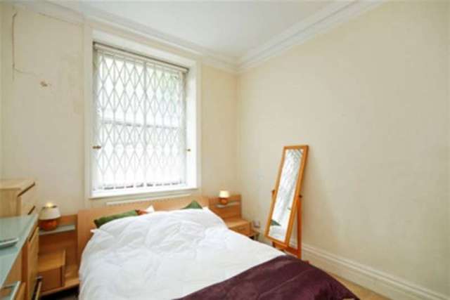  Image of 1 bedroom Flat to rent in Franklins Row London SW3 at London, SW3 4TA