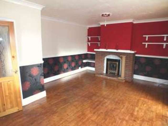  Image of 3 bedroom Semi-Detached house to rent in Furlong Road Tunstall Stoke-on-Trent ST6 at Furlong Road  Tunstall, ST6 5UN