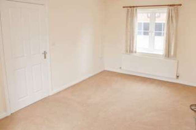  Image of 3 bedroom Semi-Detached house to rent in Gabriel Crescent Lincoln LN2 at Gabriel Crescent  Lincoln, LN2 4ZD