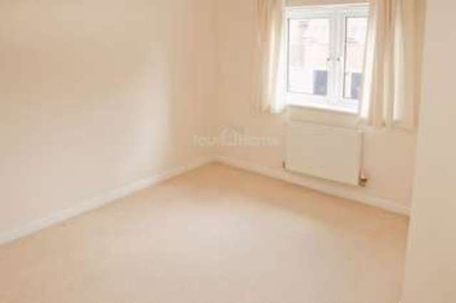  Image of 3 bedroom Semi-Detached house to rent in Gabriel Crescent Lincoln LN2 at Gabriel Crescent  Lincoln, LN2 4ZD
