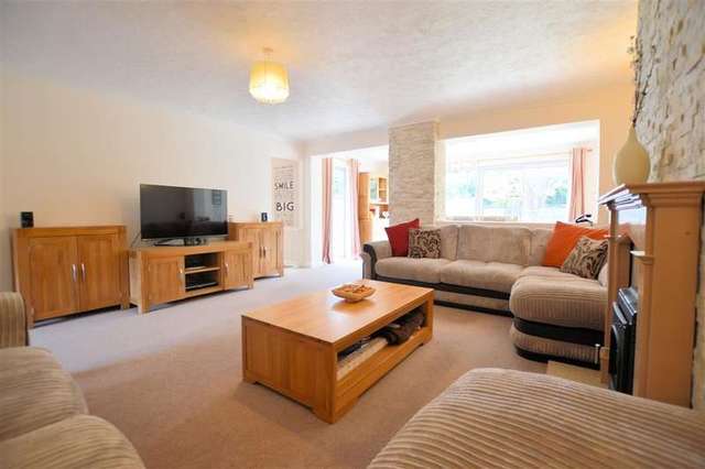  Image of 4 bedroom Detached house for sale in Garland Close Burghfield Common Reading RG7 at Burghfield Common  Reading, RG7 3JX