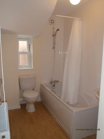  Image of 2 bedroom Terraced house to rent in Gladstone Street Norwich NR2 at Norwich, NR2 3BH