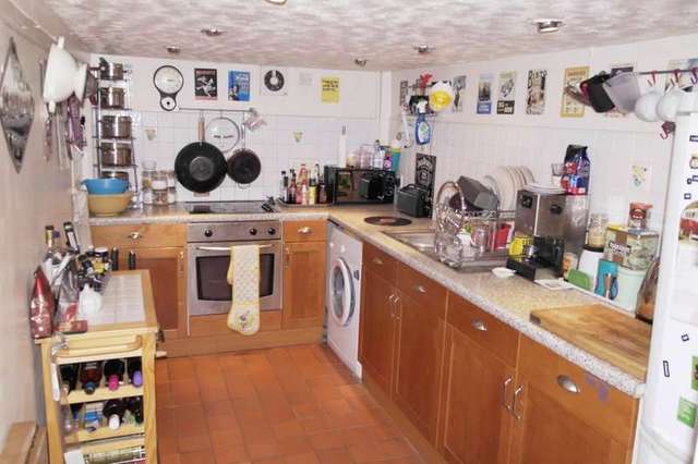  Image of 1 bedroom Detached house for sale in Gladstone Street Farsley Pudsey LS28 at Farsley, LS28 5HZ