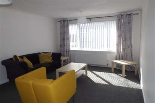  Image of 1 bedroom Flat to rent in Glen Prosen East Kilbride Glasgow G74 at Glasgow, G74 3SZ