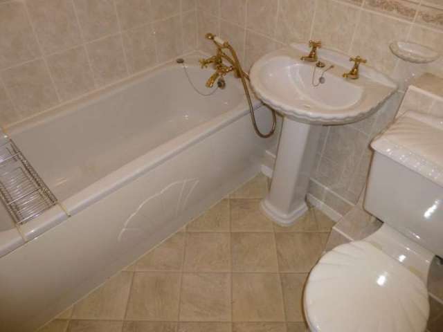  Image of 3 bedroom Terraced house for sale in Glen Road Caldercruix Airdrie ML6 at Glen Road Caldercruix Airdrie, ML6 7PZ
