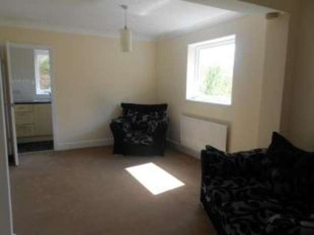  Image of 2 bedroom Flat for sale in Goldington Avenue Bedford MK40 at Bedford Bedfordshire Bedford, MK40 3BY