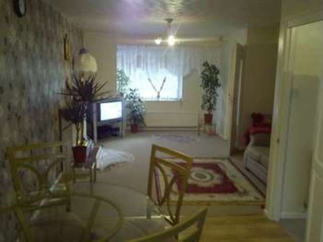  Image of 4 bedroom Detached house to rent in Goode Close Oldbury B68 at Goode Close  Oldbury, B68 9NT