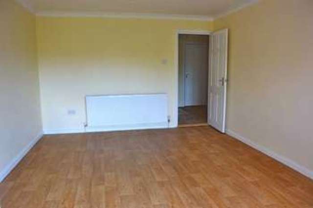  Image of 3 bedroom Flat for sale in Gordon Road Whitehall Bristol BS5 at Gordon Road Whitehall Bristol, BS5 7EE