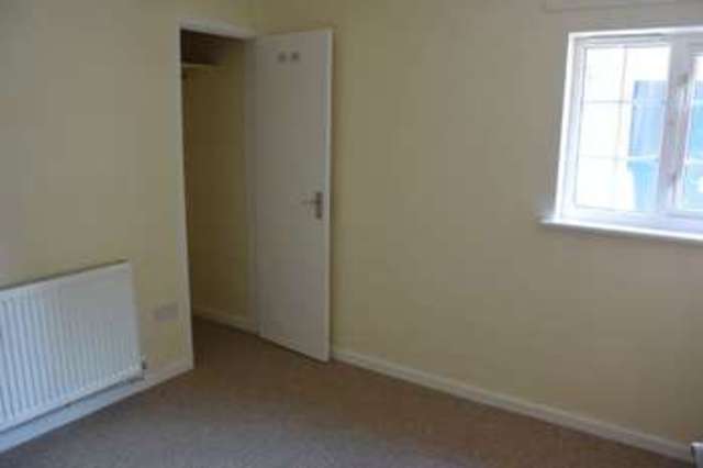  Image of 3 bedroom Flat for sale in Gordon Road Whitehall Bristol BS5 at Gordon Road Whitehall Bristol, BS5 7EE
