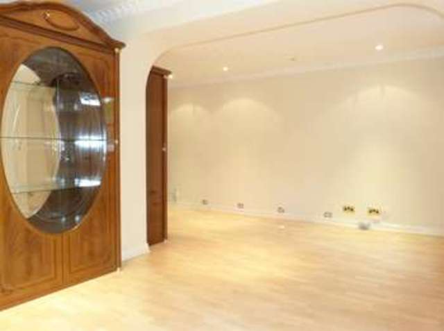  Image of 4 bedroom Detached house for sale in Goughs Lane Warfield Bracknell RG12 at Warfield Easthampstead, RG12 2PL