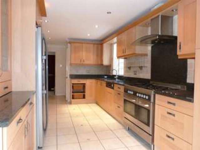  Image of 4 bedroom Detached house for sale in Goughs Lane Warfield Bracknell RG12 at Warfield Easthampstead, RG12 2PL