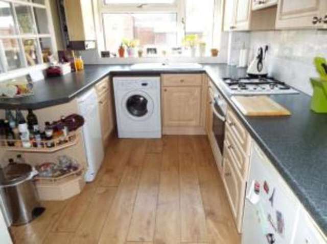  Image of 3 bedroom Terraced house for sale in Grange Close Leighton Buzzard LU7 at Leighton Buzzard Bedfordshire Linslade, LU7 2PP