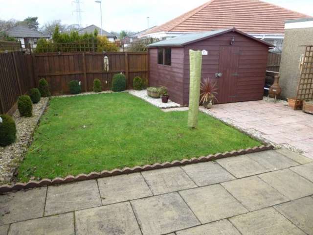  Image of 2 bedroom Bungalow for sale in Grantown Gardens Glenmavis Airdrie ML6 at Grantown Gardens Glenmavis Airdrie, ML6 0NF