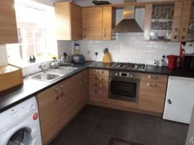  Image of 5 bedroom Terraced house for sale in Grassy Close Hemel Hempstead HP1 at Hemel Hempstead Hertfordshire Boxmoor, HP1 3QR