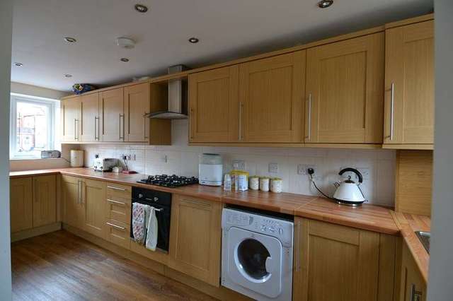  Image of 2 bedroom Semi-Detached house to rent in Great Stone Road Northfield Birmingham B31 at Great Stone Road Northfield Birmingham, B31 2LS