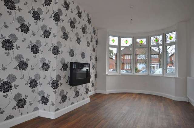  Image of 2 bedroom Semi-Detached house to rent in Great Stone Road Northfield Birmingham B31 at Great Stone Road Northfield Birmingham, B31 2LS