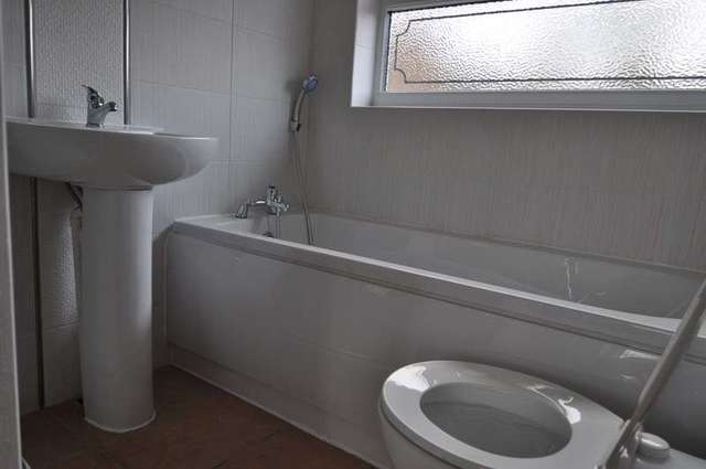  Image of 2 bedroom Semi-Detached house to rent in Great Stone Road Northfield Birmingham B31 at Great Stone Road Northfield Birmingham, B31 2LS
