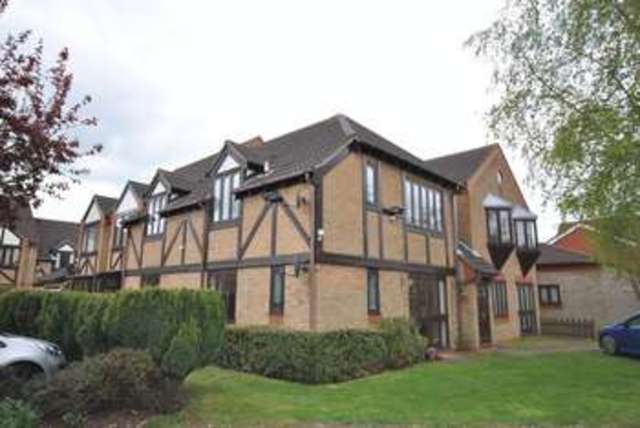  Image of 2 bedroom Flat for sale in Green Court Thorpe St. Andrew Norwich NR7 at Green Court Thorpe St Andrew Norwich, NR7 0LQ